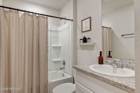 $239,900 | 120 Red Pne Drive, Lafayette, LA 70501