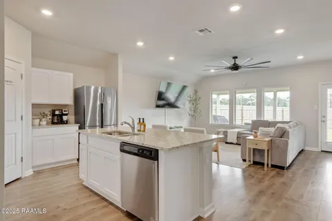 $239,900 | 120 Red Pne Drive, Lafayette, LA 70501