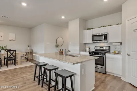 $239,900 | 120 Red Pne Drive, Lafayette, LA 70501