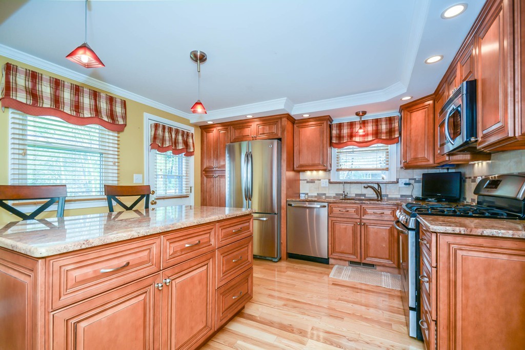 1 Rhode Island Road Wilmington, MA 01887 - Photo 7 of 30 Gallery Image 7