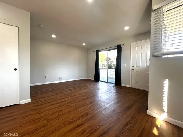 $2,200 | 14931 Magnolia Boulevard, Unit 1, Sherman Oaks, CA 91403