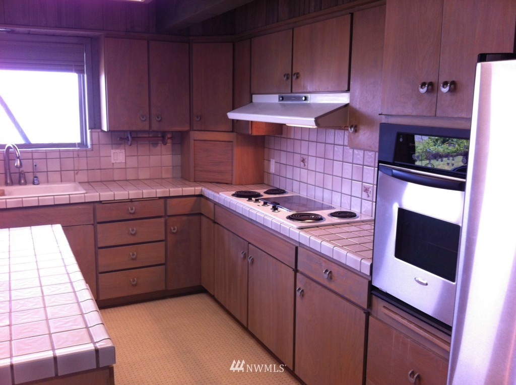 3365 Robertson Road Bellingham, WA 98226 - Photo 10 of 17 Gallery Image 10