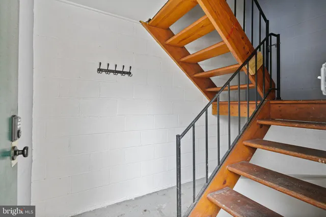 $1,300 | 9411 Merryrest Road, Unit A, Columbia, MD 21045