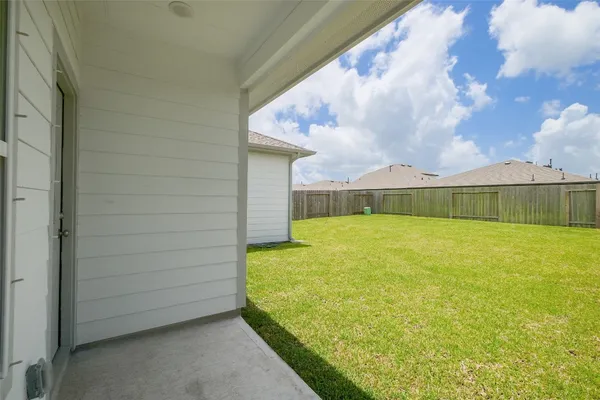 $2,575 | 10523 Moon Valley Lane, Rosharon, TX 77583