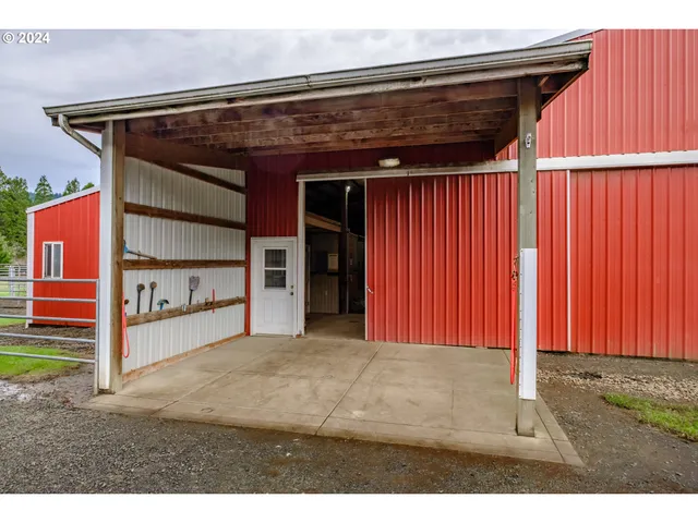 $1,290,000 | 110 Northeast Thousand Oak Drive, Corvallis, OR 97330