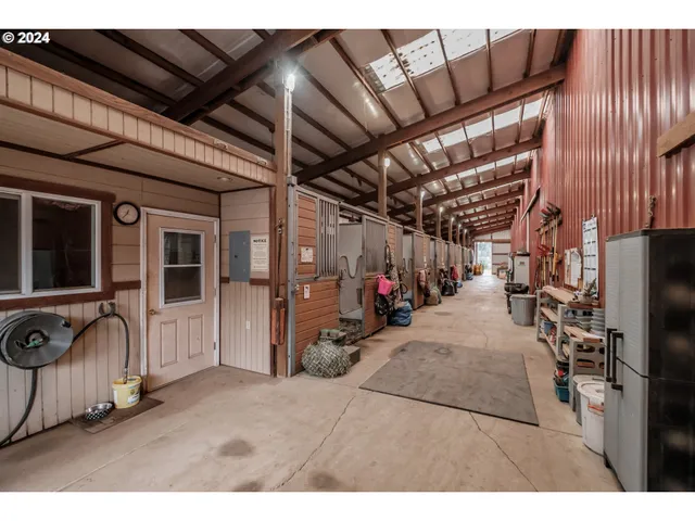 $1,290,000 | 110 Northeast Thousand Oak Drive, Corvallis, OR 97330