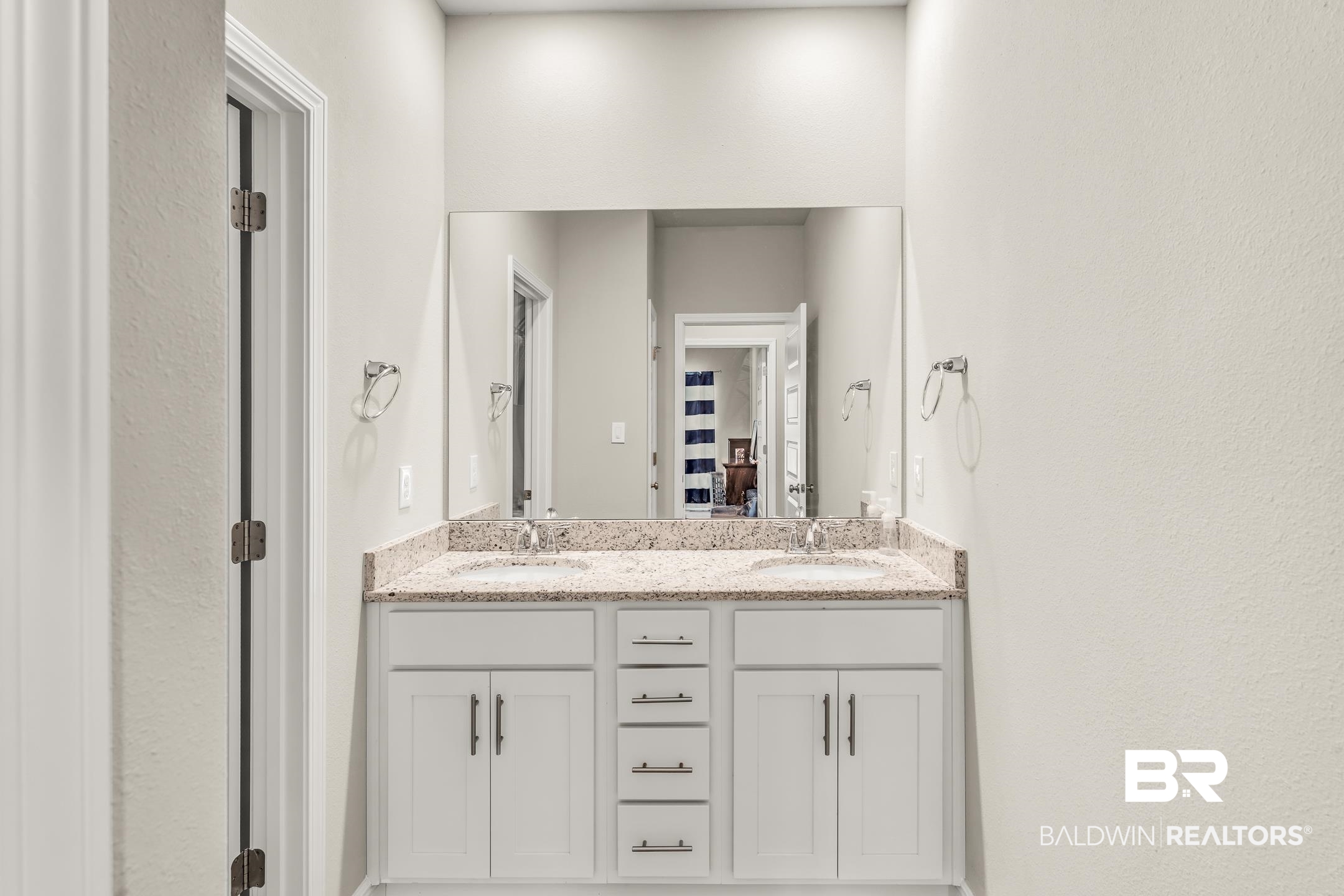 24859 Spectacular Bid Loop Daphne, AL 36526 - Photo 25 of 34 Bathroom 2
