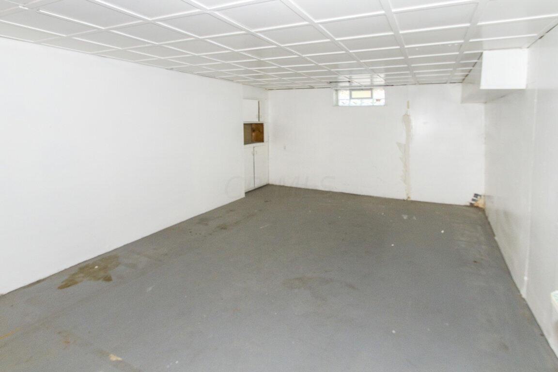 111 North Kellner Road Columbus, OH 43209 - Photo 27 of 40 Basement Utilitarian Area