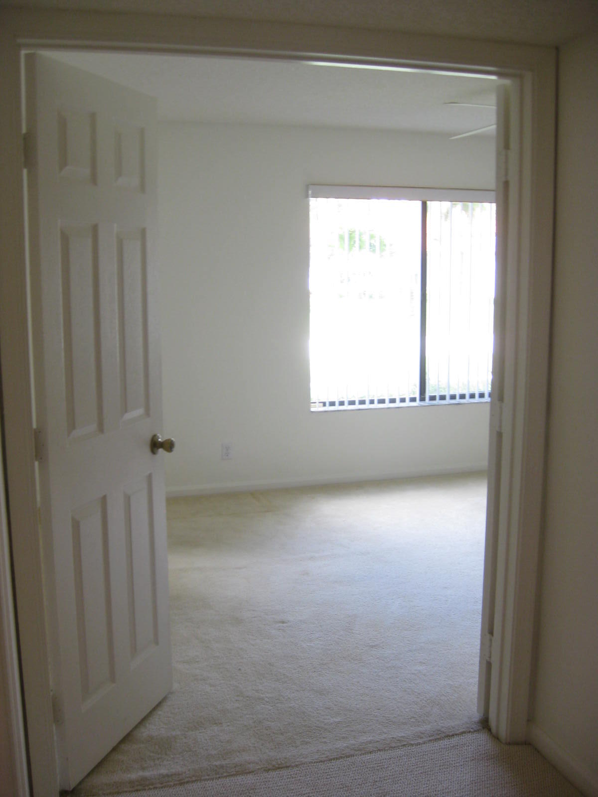 20713 Waters Edge Court Boca Raton, FL 33498 - Photo 17 of 29 20713 WATERS EDGE CT (47)