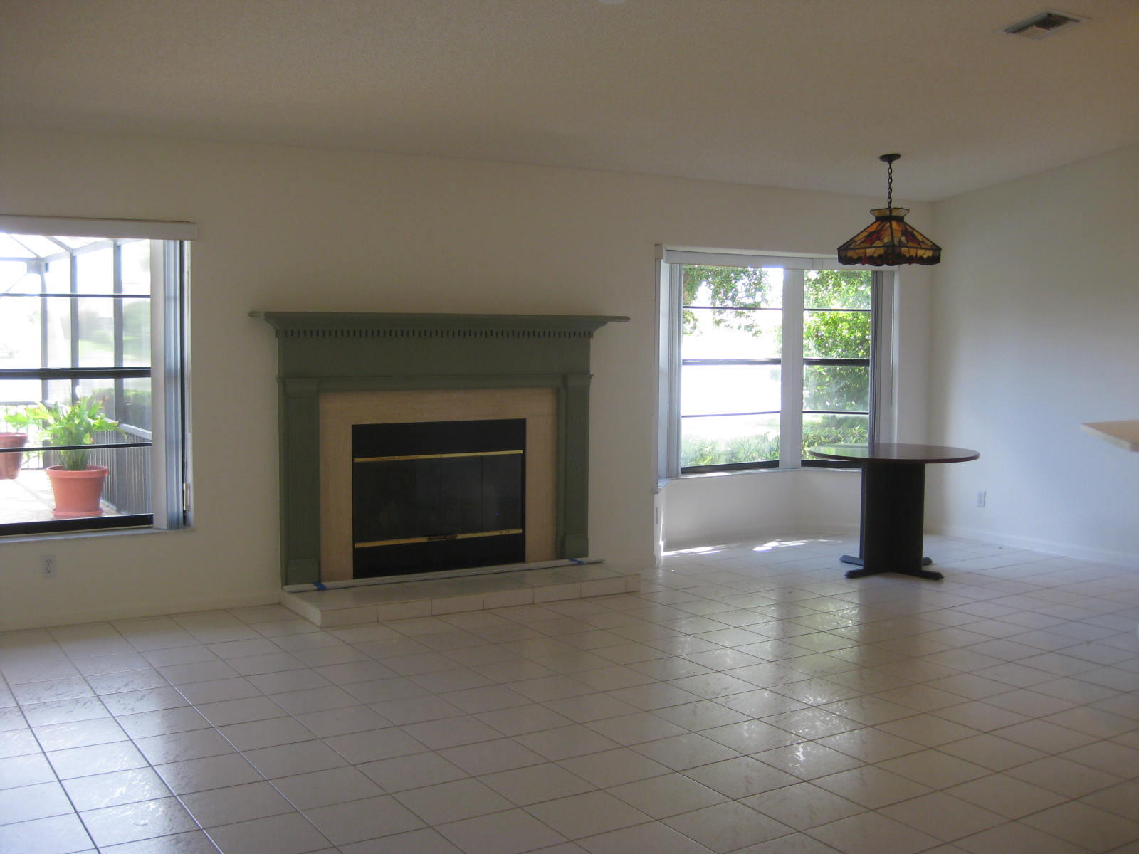 20713 Waters Edge Court Boca Raton, FL 33498 - Photo 3 of 29 20713 WATERS EDGE CT (30)