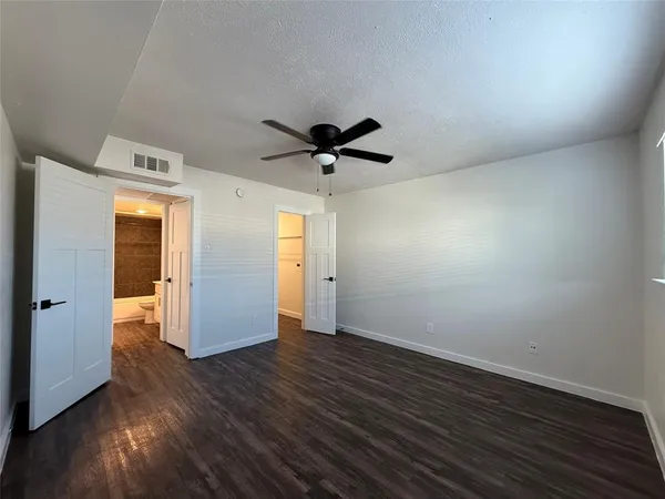 $895 | 3627 Almazan Drive, Unit 209, Dallas, TX 75220
