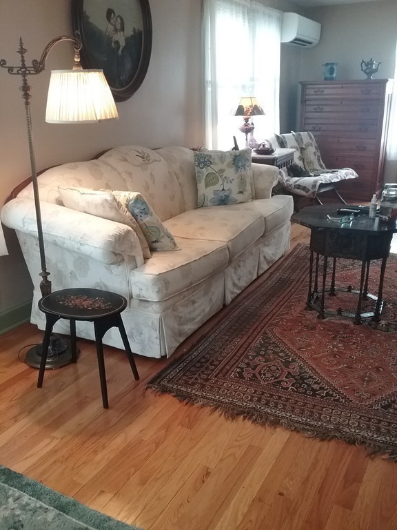 27 Lancaster Street Springfield, MA 01118 - Photo 7 of 17
