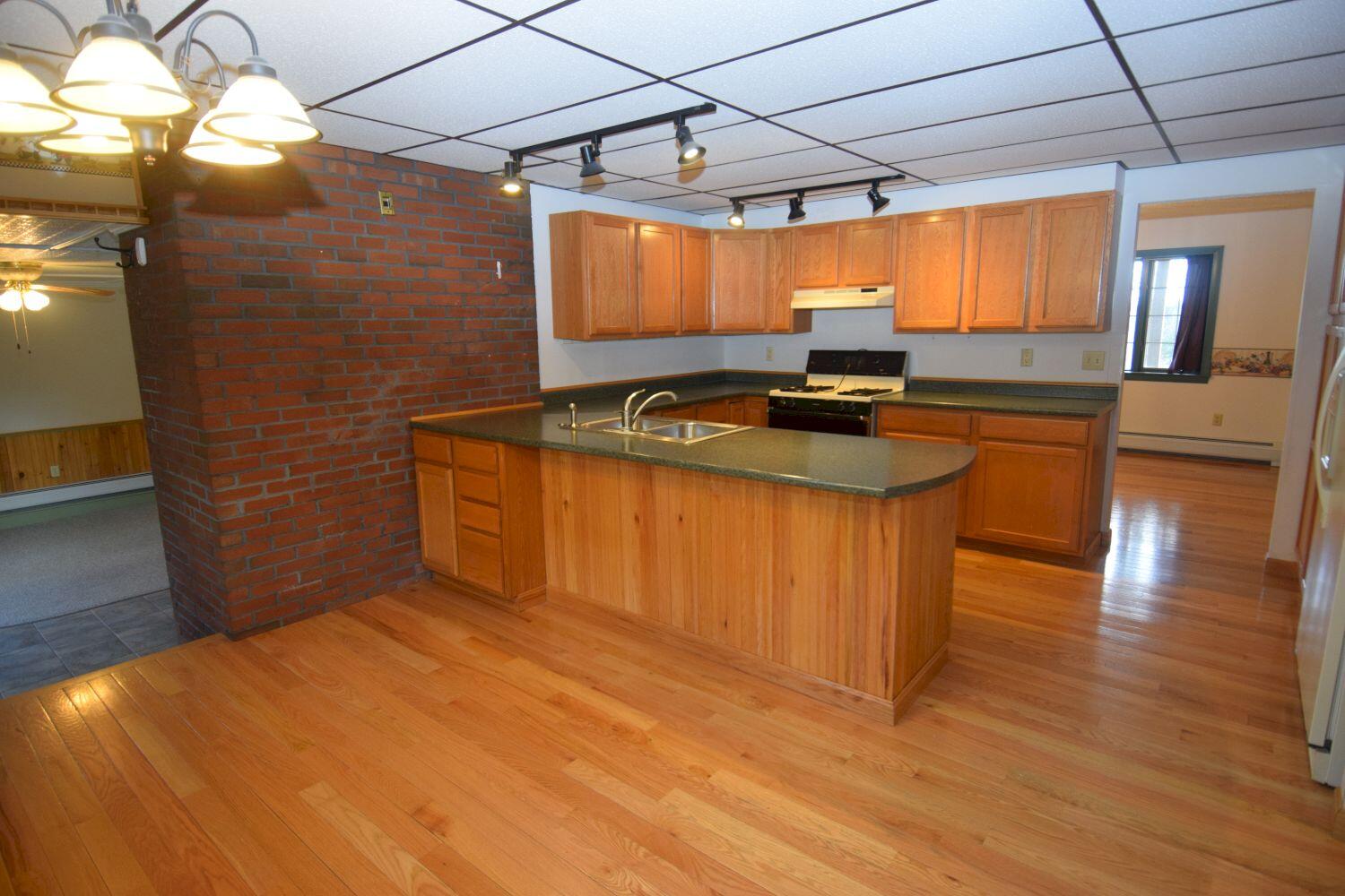 560 Horsetail Hill Road Madison, ME 04950 - Photo 19 of 75 Kicthen