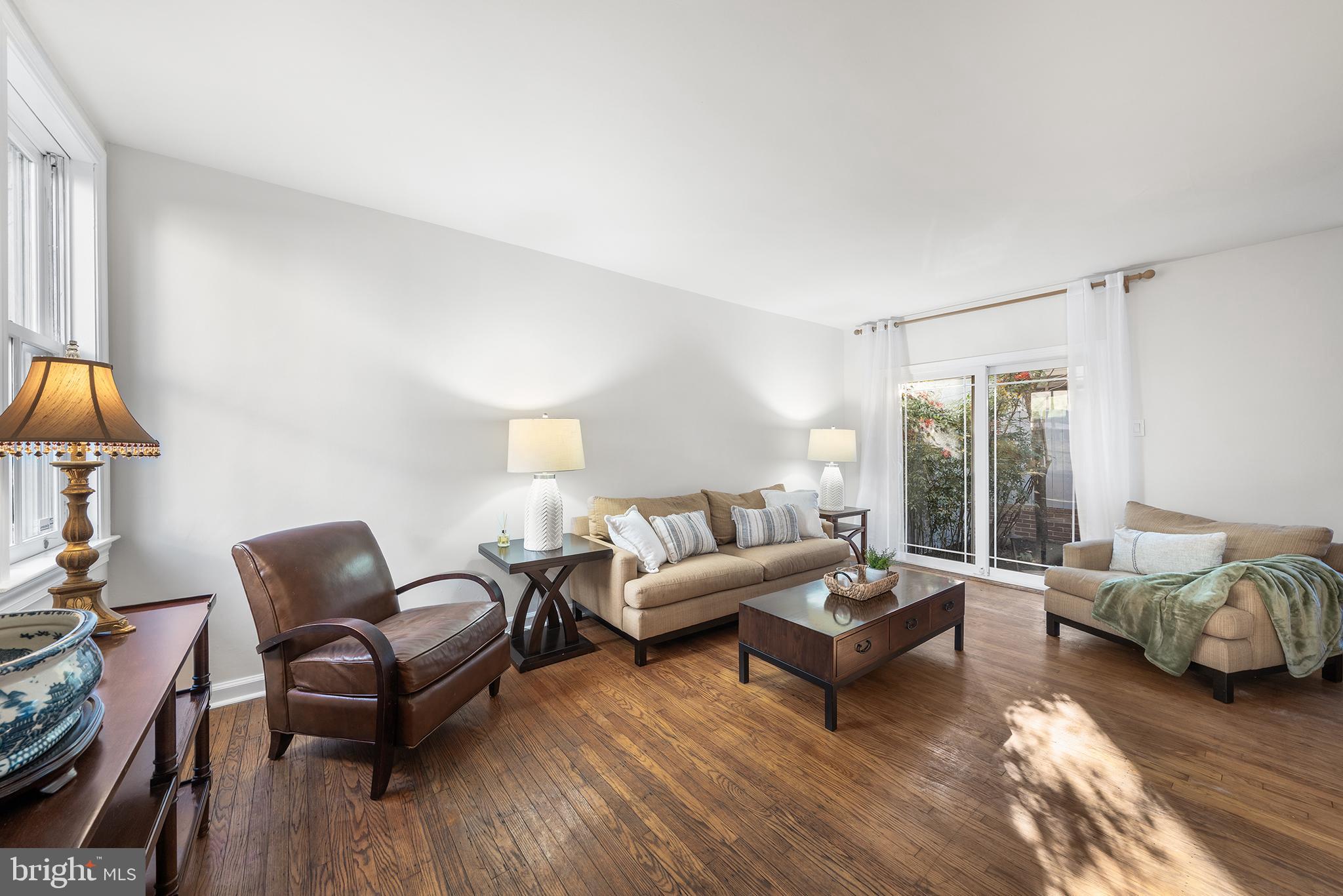 4 Rainey Court Philadelphia, PA 19103 - Photo 12 of 35 Bright and inviting living space awaits you.