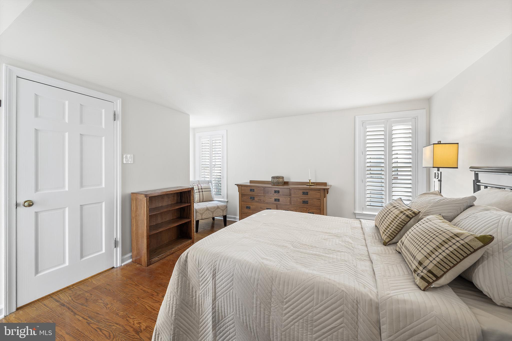 4 Rainey Court Philadelphia, PA 19103 - Photo 25 of 35 Bright and airy bedroom with classic charm.