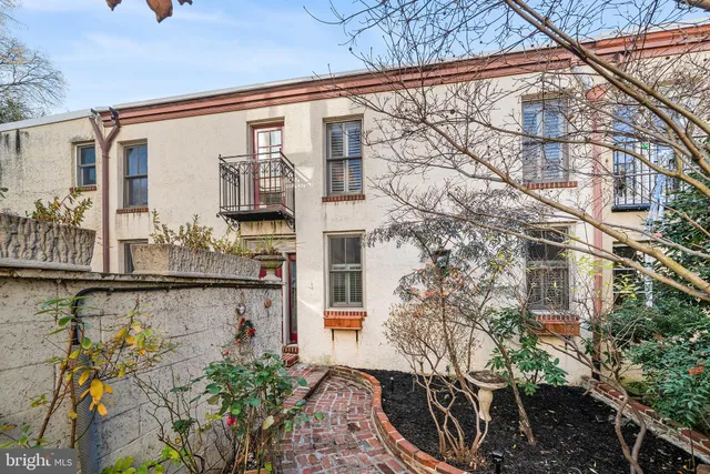 $735,000 | 4 Rainey Court, Philadelphia, PA 19103