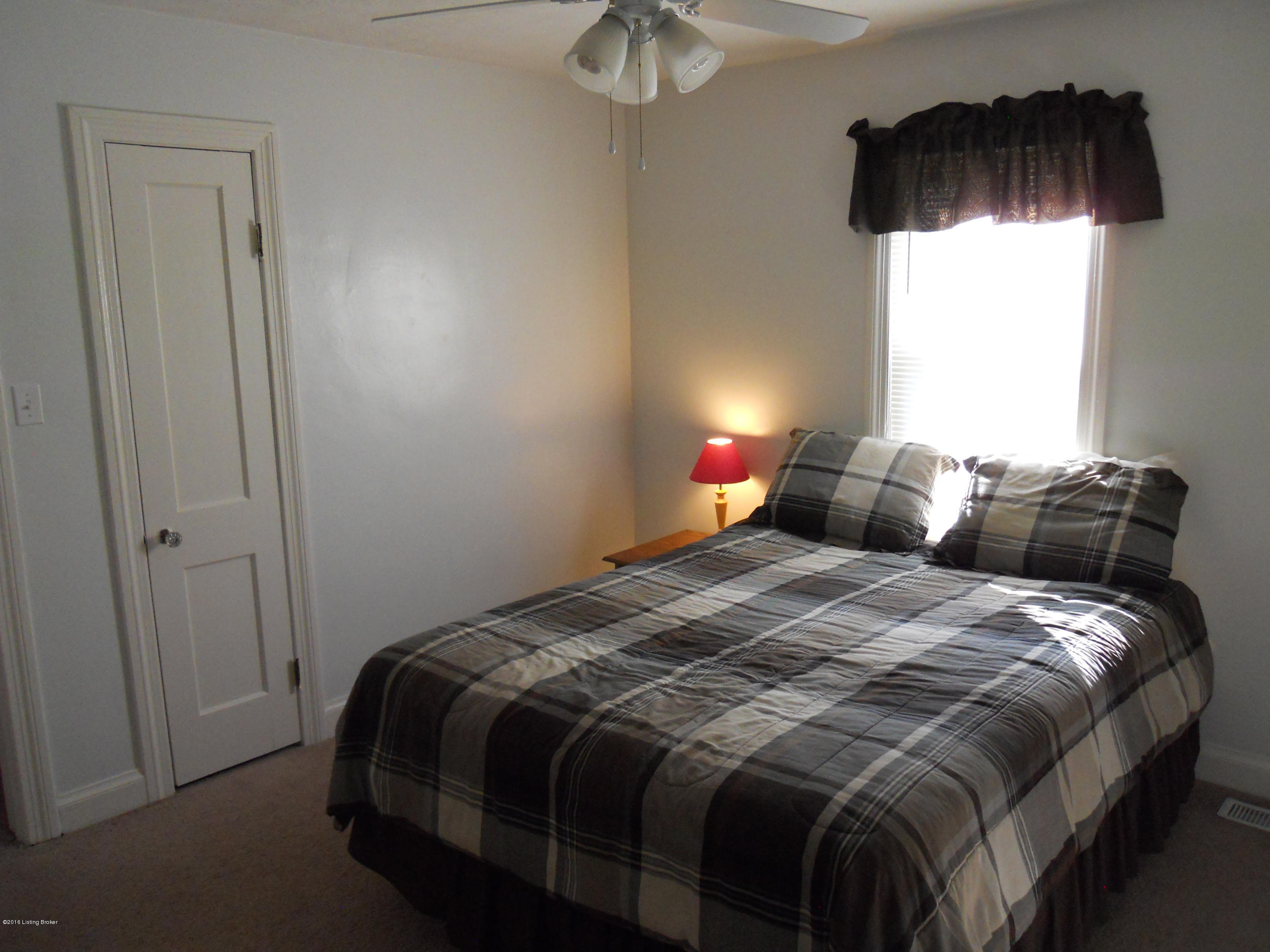 12608 Castle Road Louisville, KY 40272 - Photo 19 of 29 DSCN3661