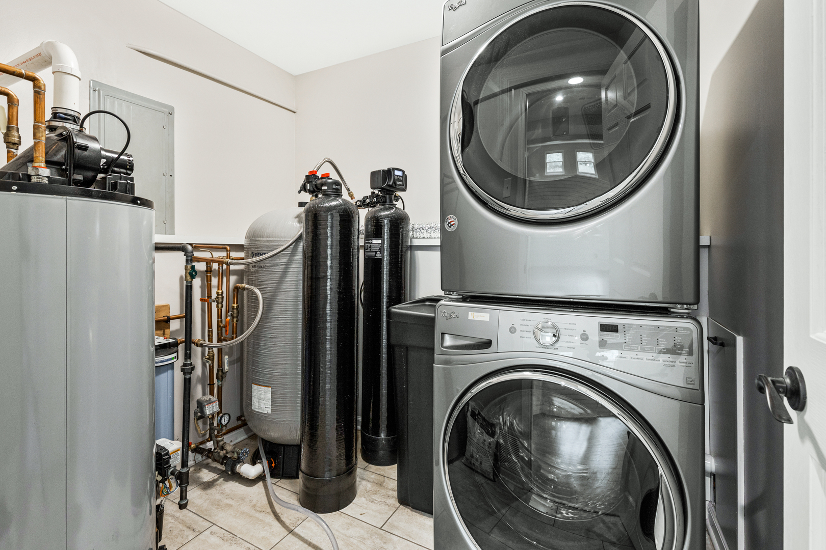 1N136 Pouley Road Elburn, IL 60119 - Photo 21 of 30 a utility room with dryer and washer