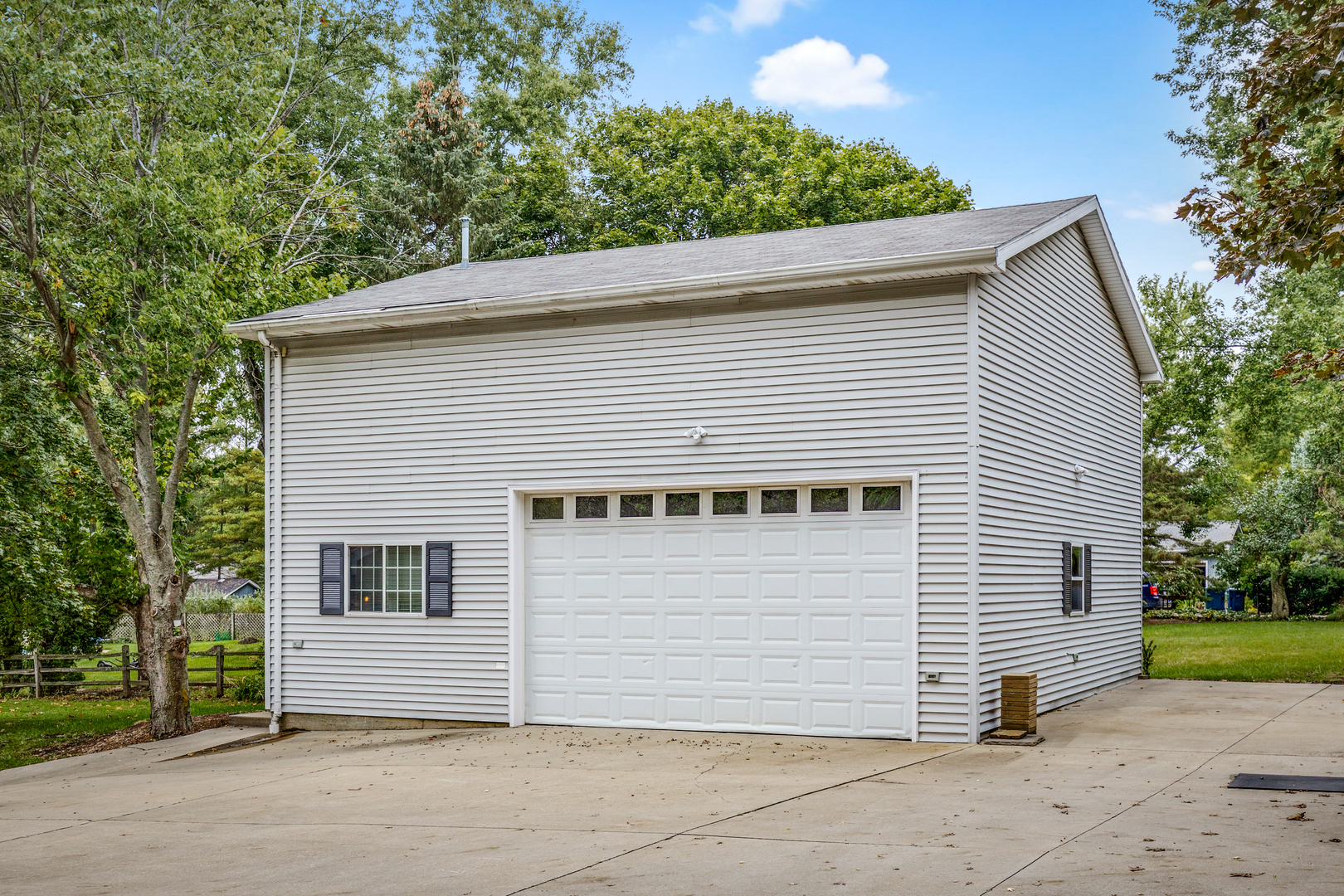 1N136 Pouley Road Elburn, IL 60119 - Photo 4 of 30 a view of a house with a backyard