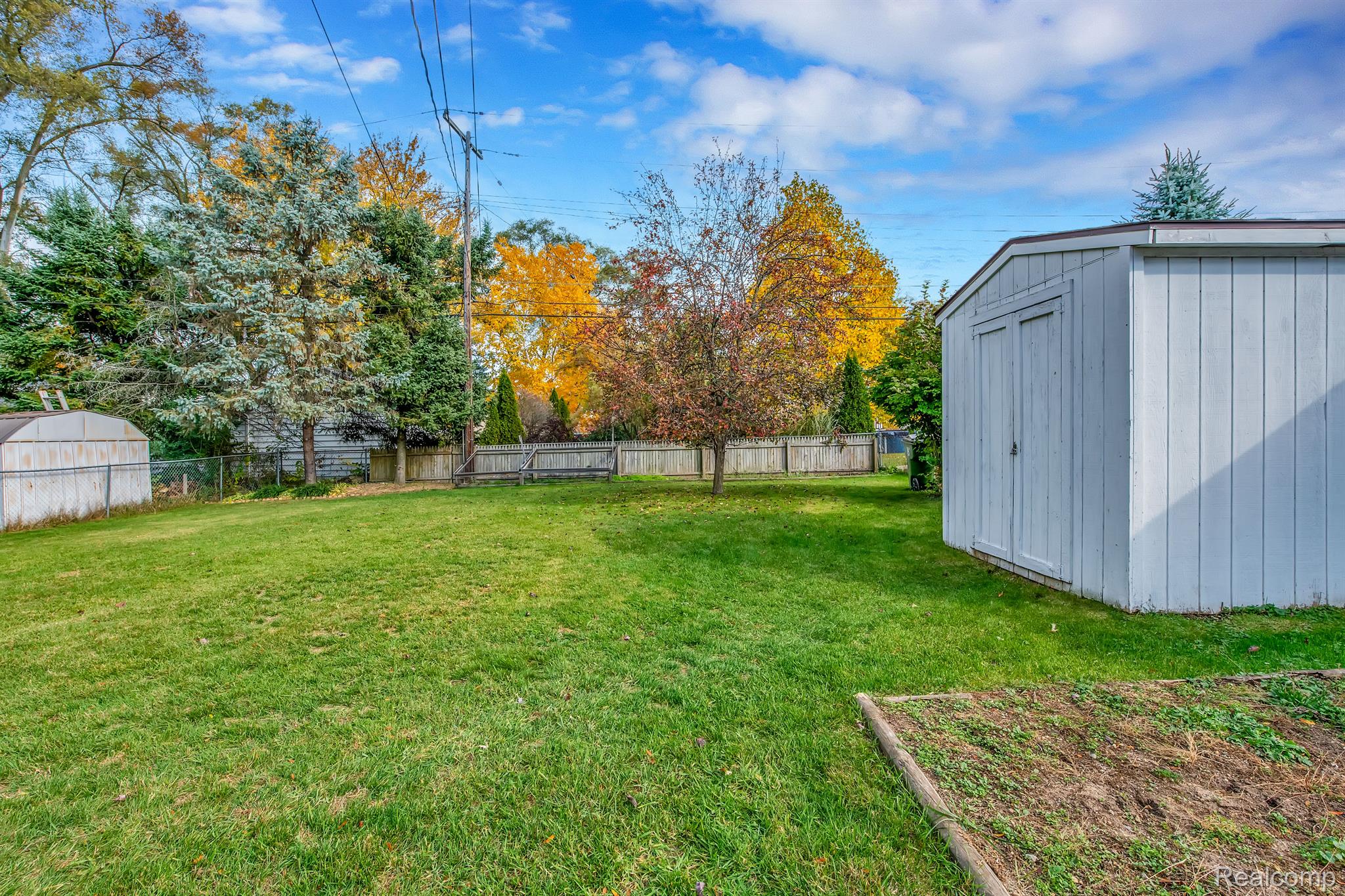 47210 Frederick Road Utica, MI 48317 - Photo 3 of 22 Gallery Image 3