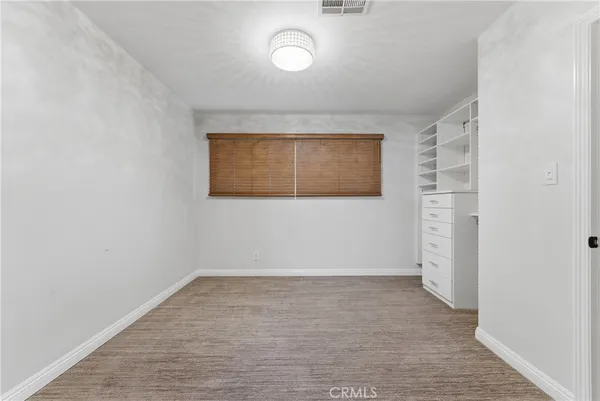 $949,900 | 6530 Denmead Street, Lakewood, CA 90713