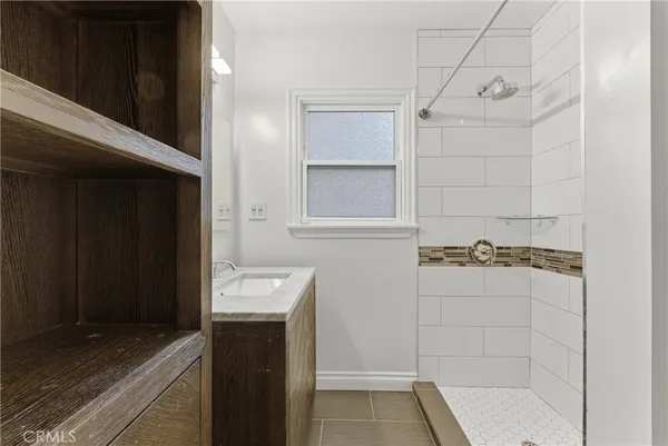 $949,900 | 6530 Denmead Street, Lakewood, CA 90713