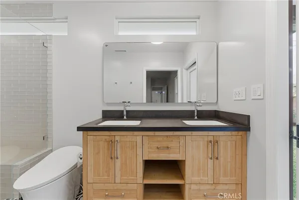 $949,900 | 6530 Denmead Street, Lakewood, CA 90713