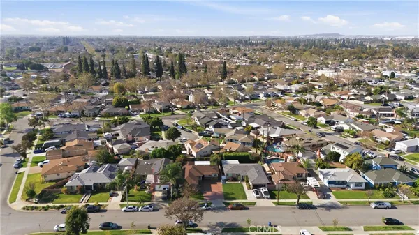 $949,900 | 6530 Denmead Street, Lakewood, CA 90713