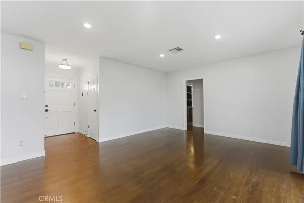 $949,900 | 6530 Denmead Street, Lakewood, CA 90713