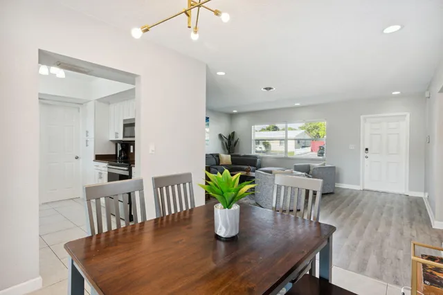 $5,500 | 428 Southeast 2nd Street, Deerfield Beach, FL 33441