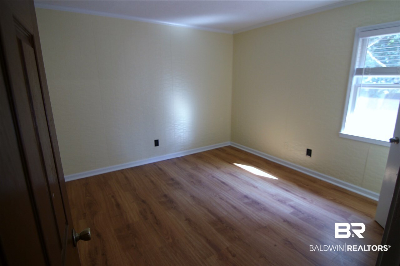 105 Hartness Circle Daphne, AL 36526 - Photo 3 of 13