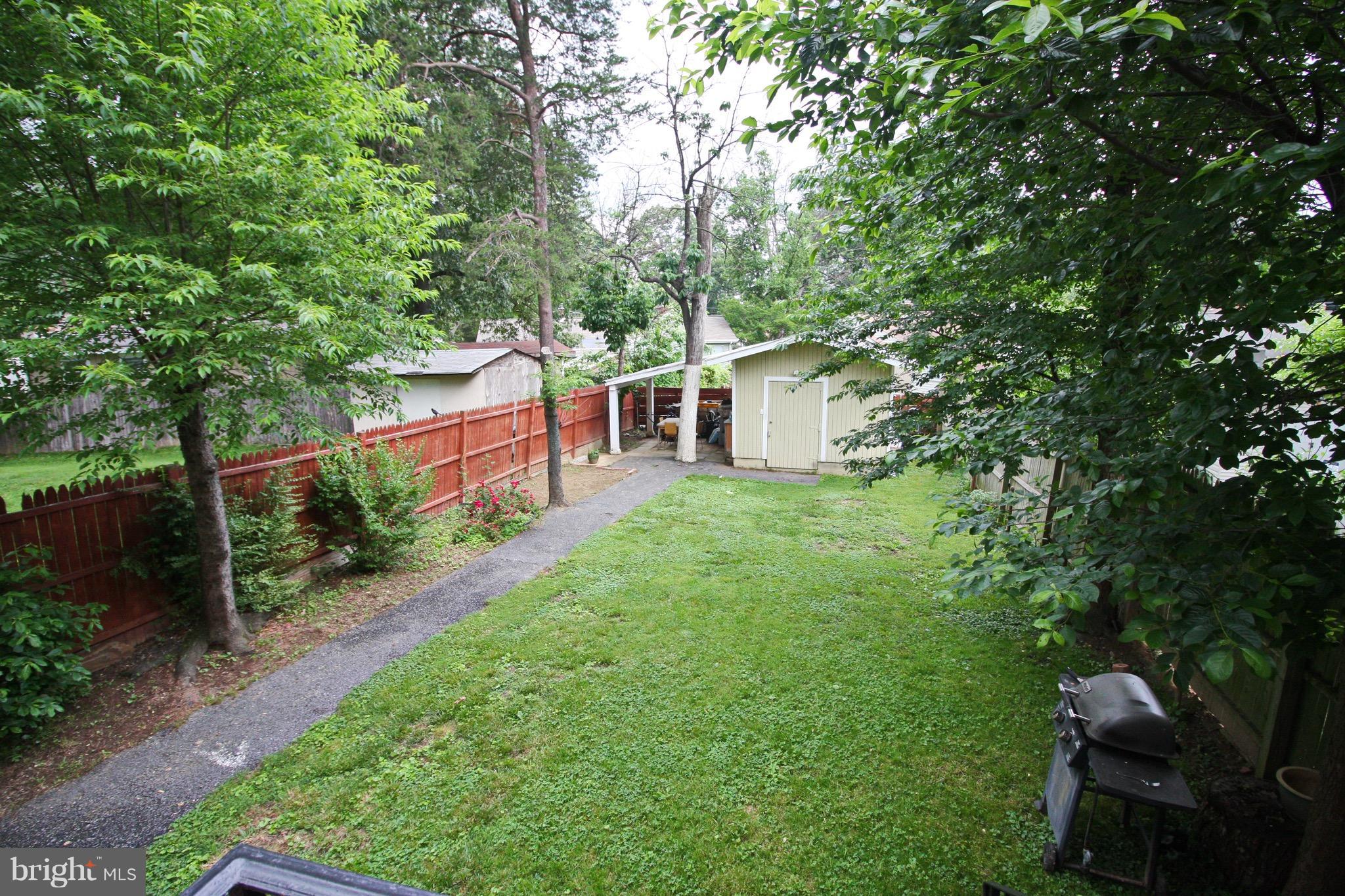 8555 11th Avenue Silver Spring, MD 20903 - Photo 15 of 16 Exterior (Rear)