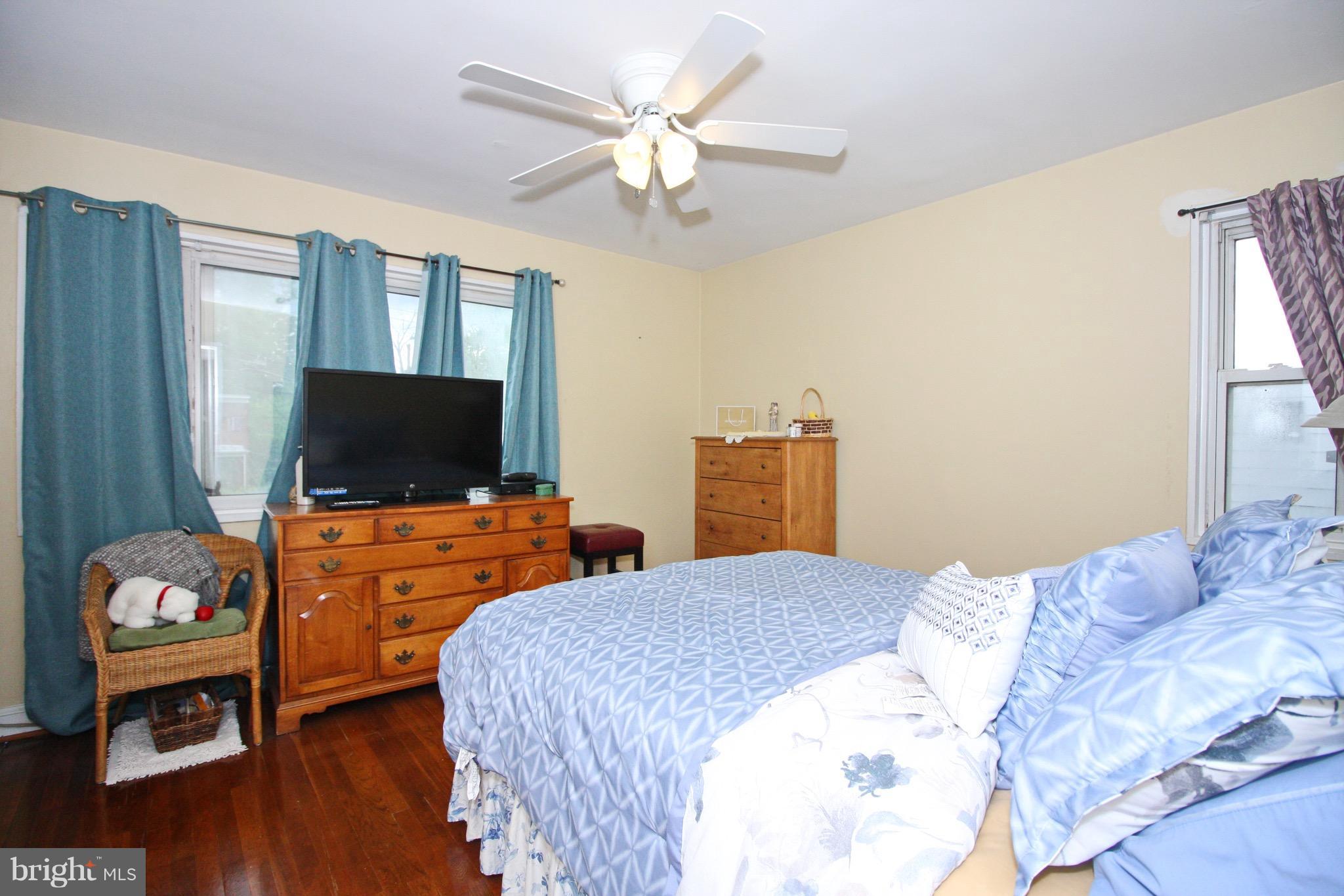 8555 11th Avenue Silver Spring, MD 20903 - Photo 10 of 16 Bedroom (Master)