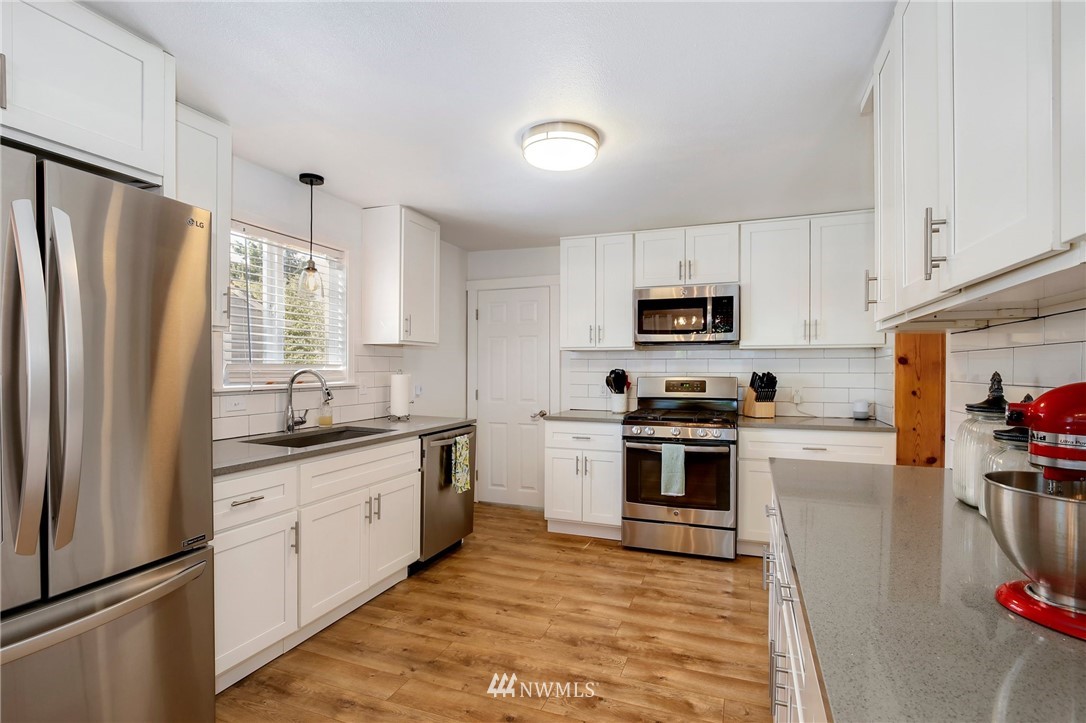 231 Southwest 119th Street Burien, WA 98146 - Photo 12 of 25 Gallery Image 12