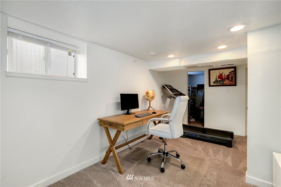 231 Southwest 119th Street Burien, WA 98146 - Photo 19 of 25 Gallery Image 19