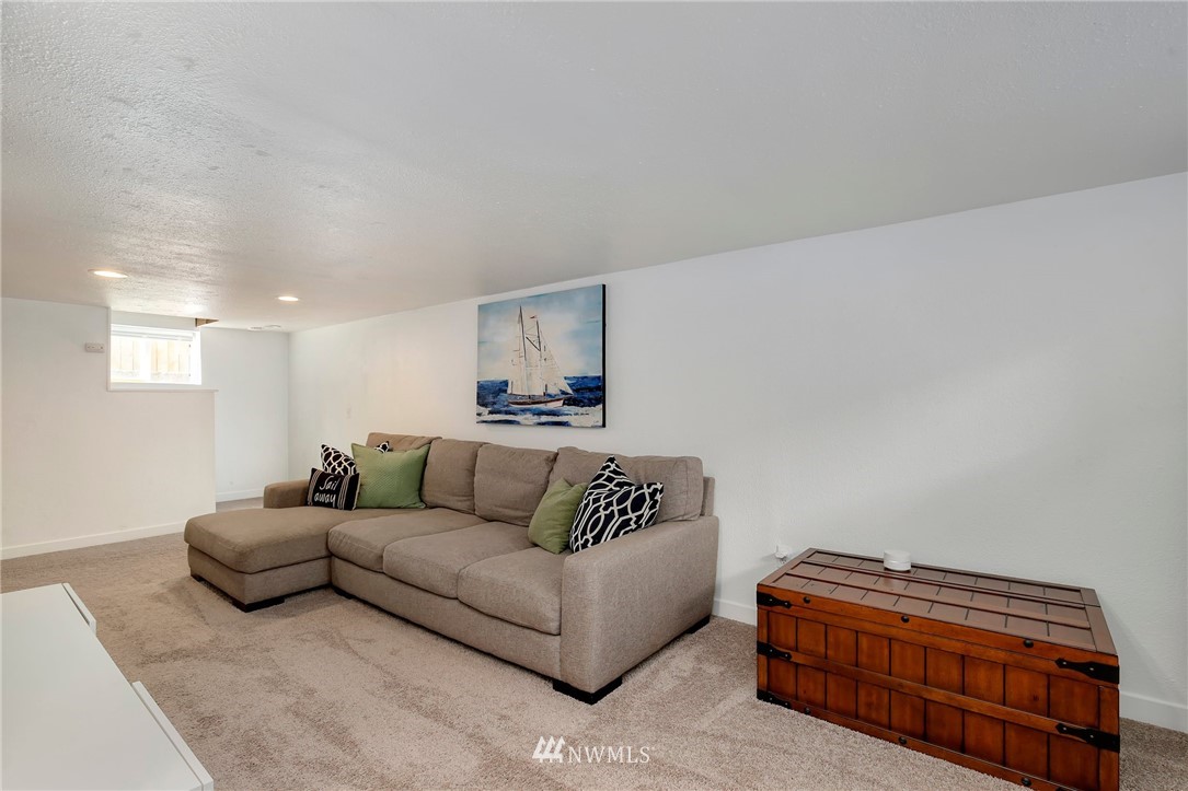 231 Southwest 119th Street Burien, WA 98146 - Photo 21 of 25 Gallery Image 21