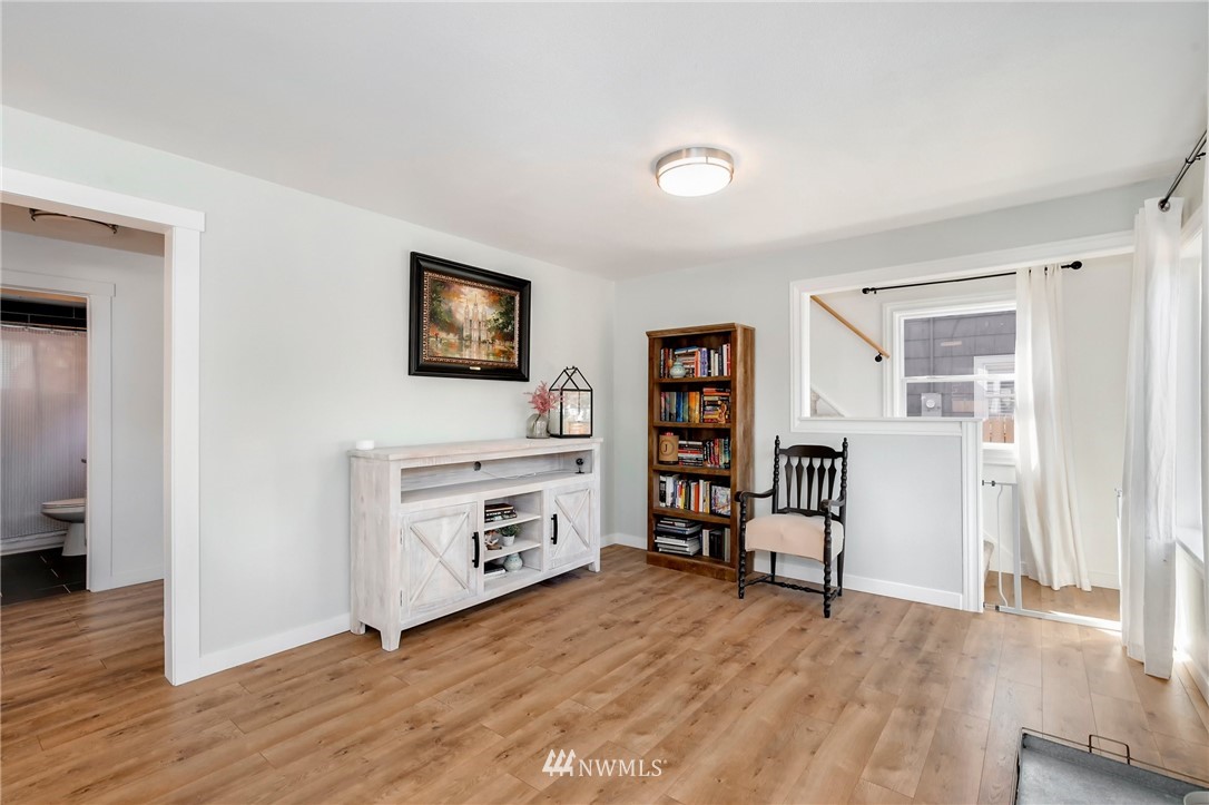 231 Southwest 119th Street Burien, WA 98146 - Photo 5 of 25 Gallery Image 5