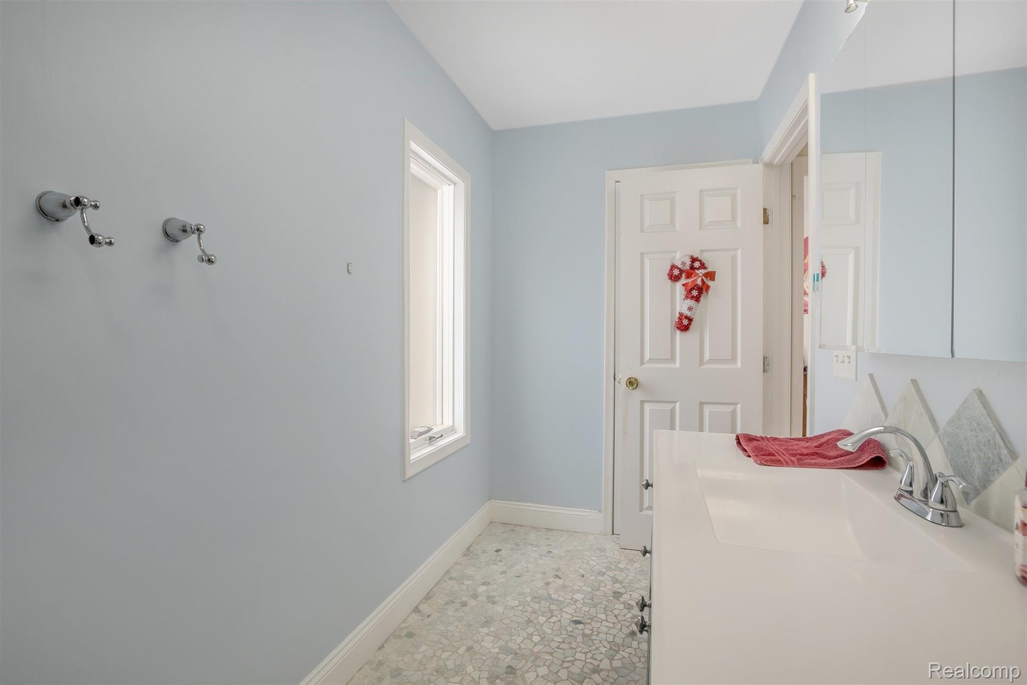 9689 Carpenter Road Milan, MI 48160 - Photo 17 of 37 17-9689-Carpenter-Rd-WindowStill-Re.jpg