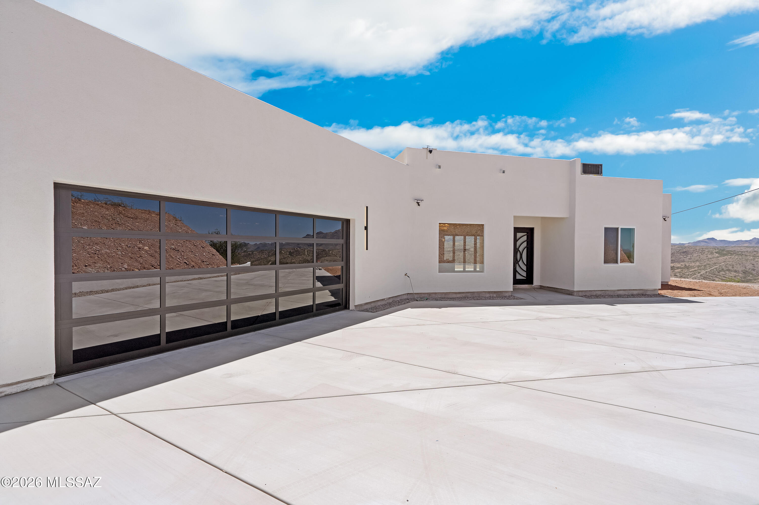 551 Camino Kansas Rio Rico, AZ 85648 - Photo 3 of 50 1 Front Yard-2