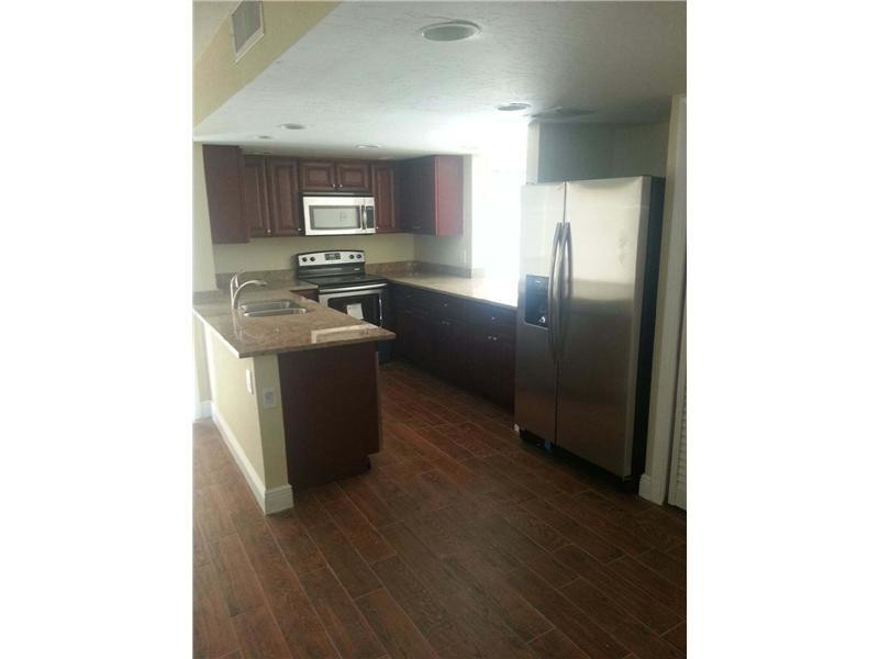 104 Amberjack Lane Jupiter, FL 33477 - Photo 2 of 7 Kitchen