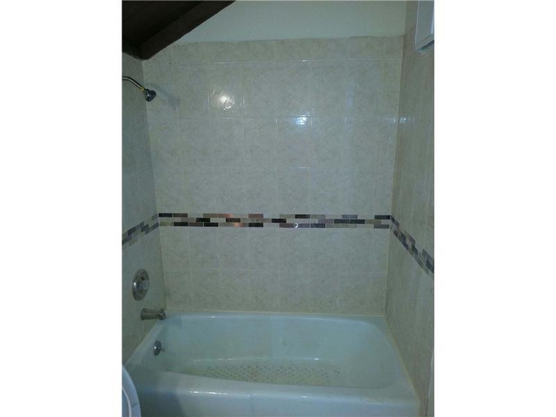 104 Amberjack Lane Jupiter, FL 33477 - Photo 4 of 7 Bathroom