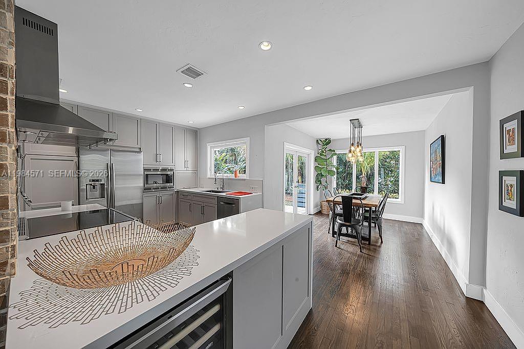 5850 Southwest 47th Street Miami, FL 33155 - Photo 8 of 26