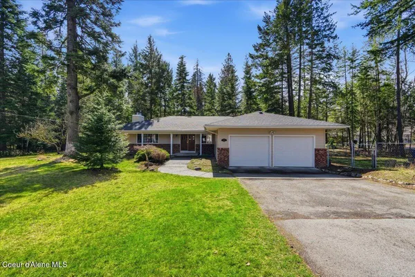 $650,000 | 2404 East St James Avenue, Hayden, ID 83835