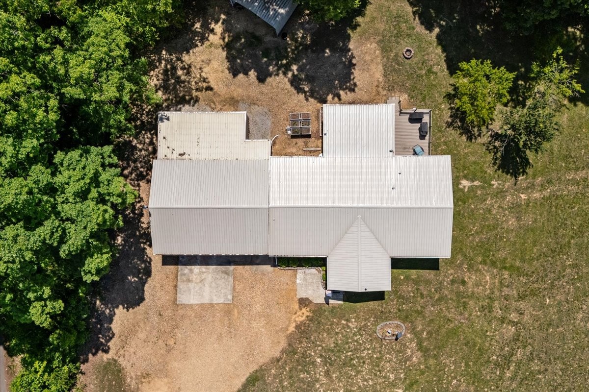 254 Shiloh Hollow Road Erin, TN 37061 - Photo 43 of 63
