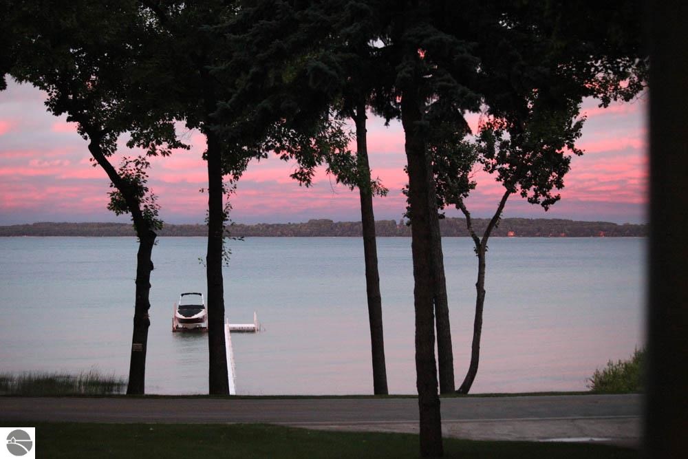 11333 Bluff Road Traverse City, MI 49686 - Photo 43 of 52 1804011-42.JPG