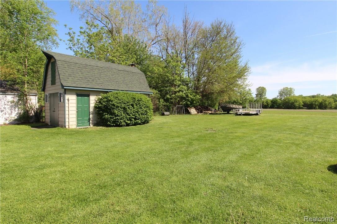 6056 Hopkins Road Flint, MI 48506 - Photo 27 of 33 IMG_0097.JPG