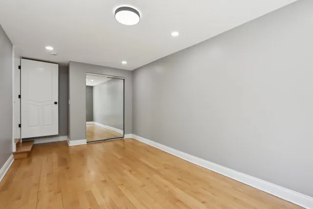 $969,990 | 6857 North Knox Avenue, Lincolnwood, IL 60712