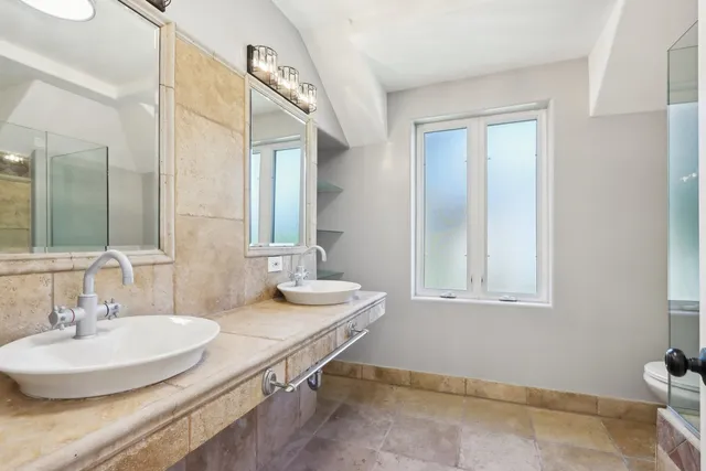 $969,990 | 6857 North Knox Avenue, Lincolnwood, IL 60712