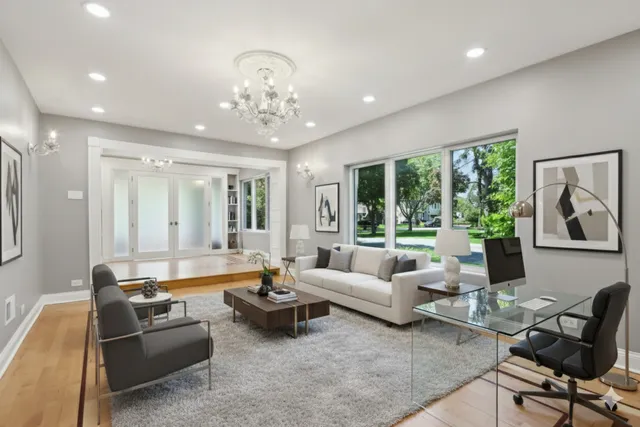 $969,990 | 6857 North Knox Avenue, Lincolnwood, IL 60712