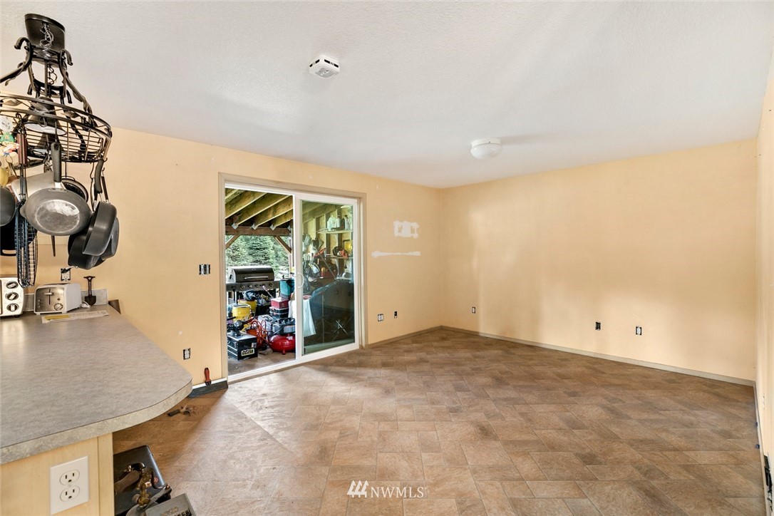 3380 West Martin Road Shelton, WA 98584 - Photo 6 of 27 Gallery Image 6